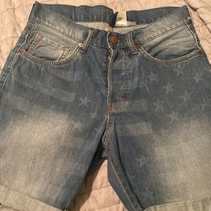 Mens Patriotic button fly denim
shorts by divided